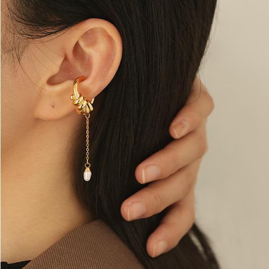 Thread Linear Pearl Ear Clip