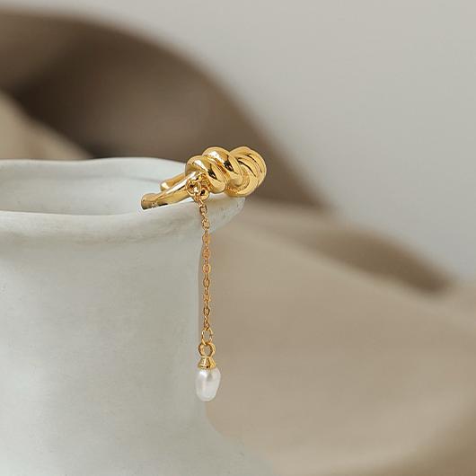Thread Linear Pearl Ear Clip