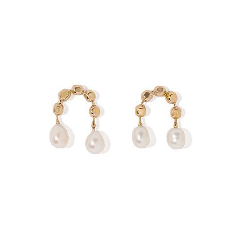 Double Pearl Earring